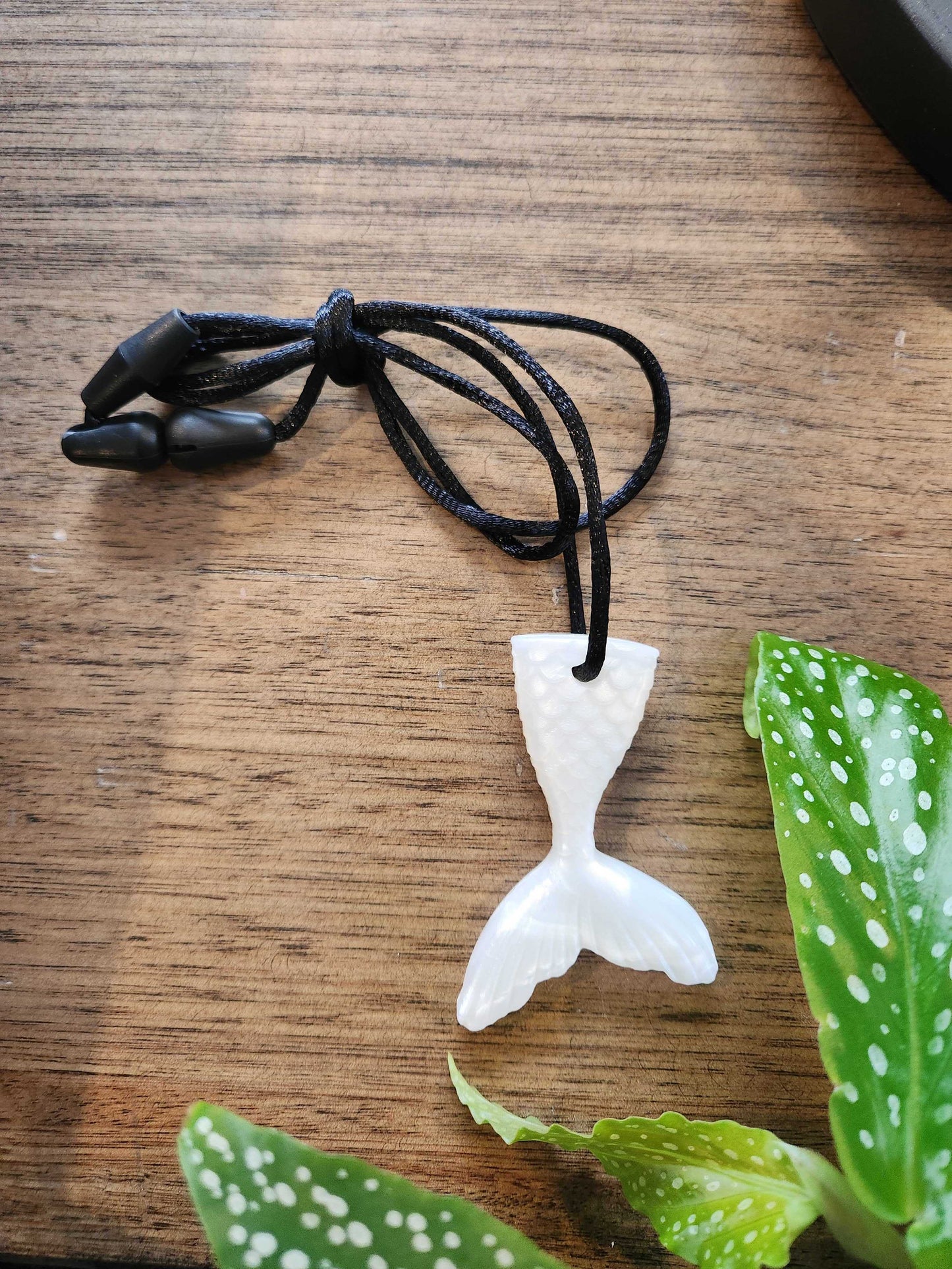 Sensory necklace - Mermaid tail